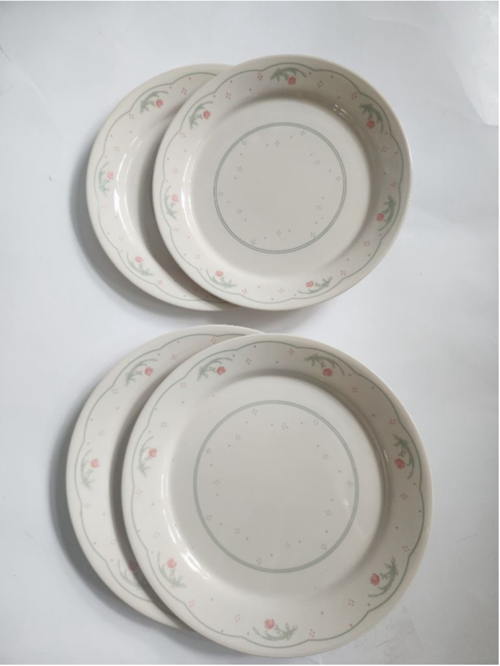 Vintage Corelle Calico Rose Four Piece Plate Set, 2 Dinner & 2 Salad Plates
